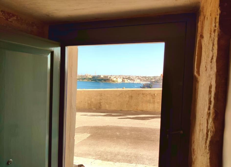 Ripple 23 Savynomad Harbour Residences Valletta Luaran gambar